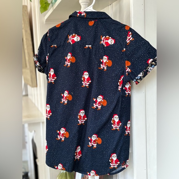 Boys Christmas Santa Claus button down. 🎅🏼 Size 11/12. - Picture 4 of 4